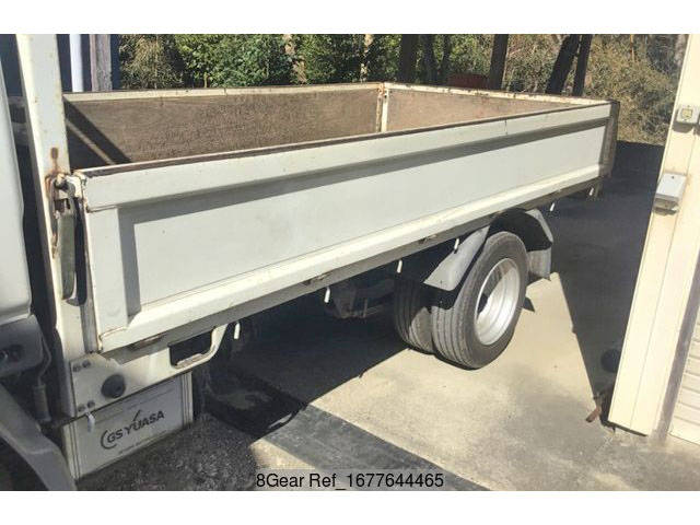 三菱ふそうキャンターガッツ平ボディ小型（2t・3t）[写真02]