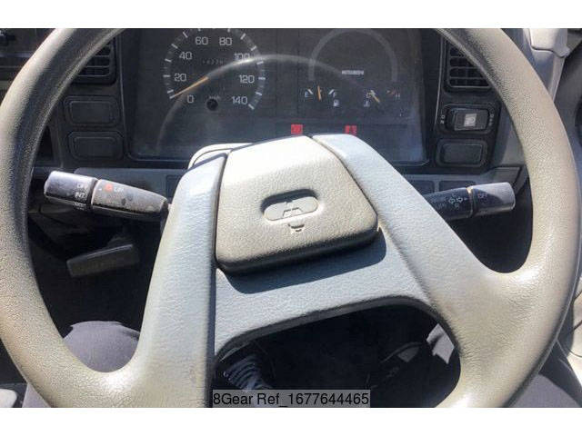 三菱ふそうキャンターガッツ平ボディ小型（2t・3t）[写真20]