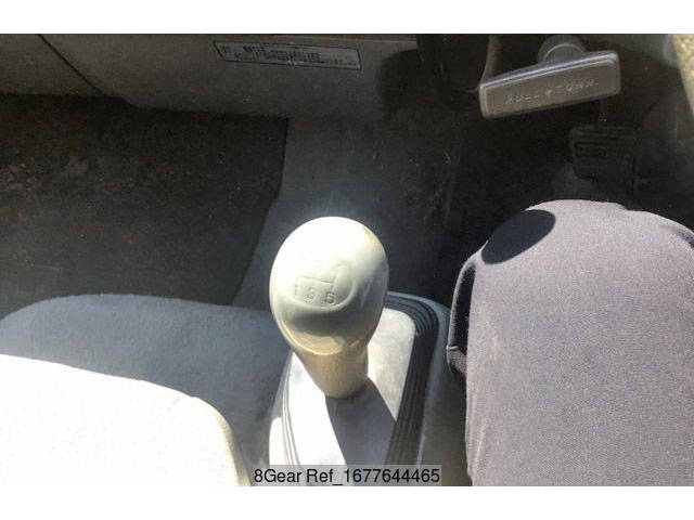 三菱ふそうキャンターガッツ平ボディ小型（2t・3t）[写真22]