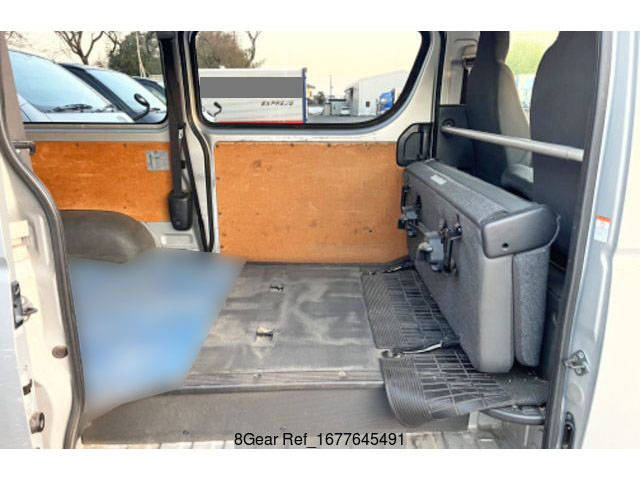 トヨタハイエースバン小型（2t・3t）[写真14]