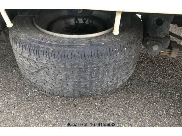 トヨタライトエース平ボディ小型（2t・3t）[写真11]