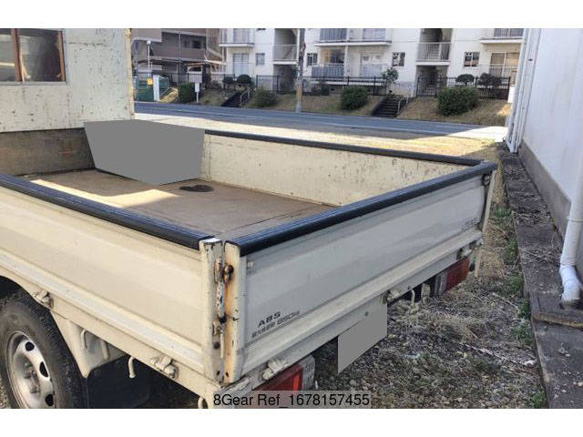 トヨタライトエース平ボディ小型（2t・3t）[写真06]