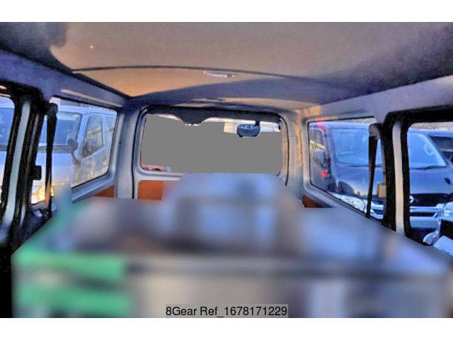 トヨタハイエースバン小型（2t・3t）[写真09]