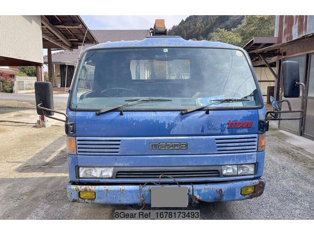 マツダタイタンクレーン3段小型（2t・3t）[写真05]