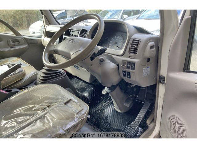 トヨタダイナダブルキャブ（Wキャブ）小型（2t・3t）[写真24]