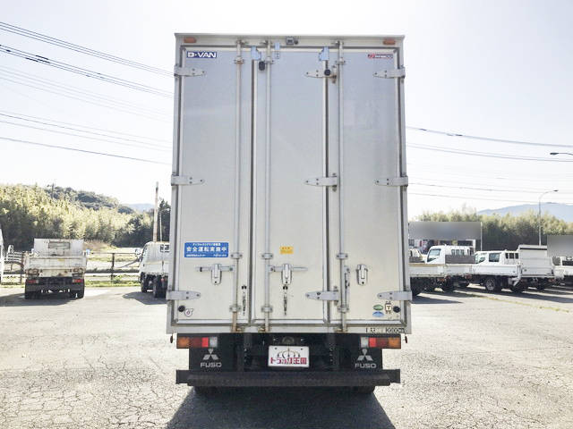 三菱ふそうキャンターアルミバン小型（2t・3t）[写真10]