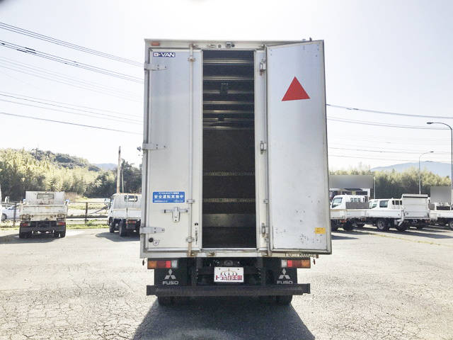 三菱ふそうキャンターアルミバン小型（2t・3t）[写真11]