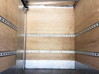 三菱ふそうキャンターアルミバン小型（2t・3t）[写真15]