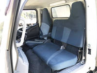 三菱ふそうキャンターアルミバン小型（2t・3t）[写真28]