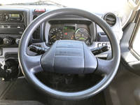 三菱ふそうキャンターアルミバン小型（2t・3t）[写真33]