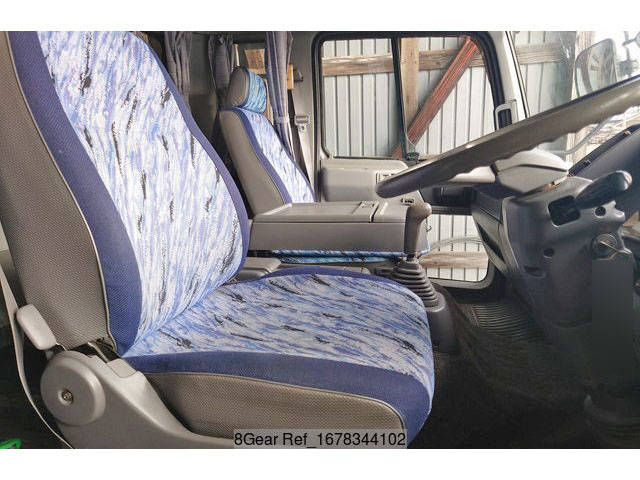 日野レンジャー平ボディ中型（4t）[写真10]