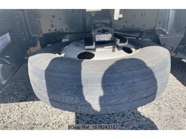 三菱ふそうキャンター平ボディ小型（2t・3t）[写真14]