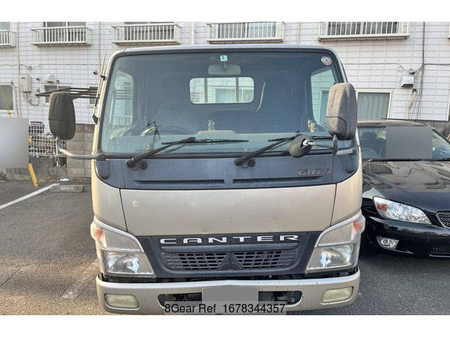 三菱ふそうキャンターガッツ平ボディ小型（2t・3t）[写真08]
