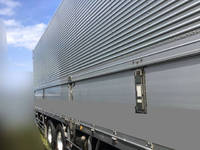 三菱ふそうスーパーグレートアルミウイング大型（10t）[写真05]