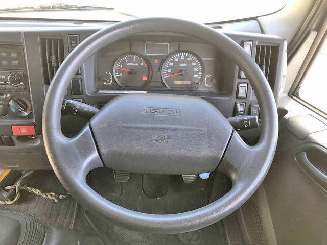 いすゞエルフ冷凍車（冷蔵車）小型（2t・3t）[写真35]