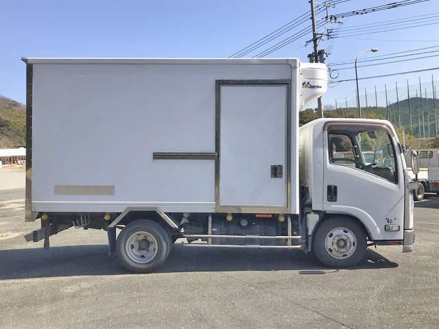 いすゞエルフ冷凍車（冷蔵車）小型（2t・3t）[写真07]