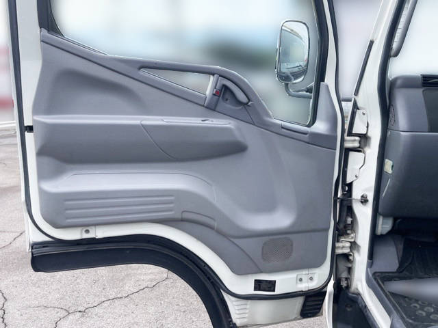 三菱ふそうキャンターセーフティローダー小型（2t・3t）[写真25]