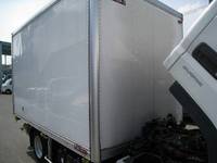 三菱ふそうキャンターパネルバン小型（2t・3t）[写真17]