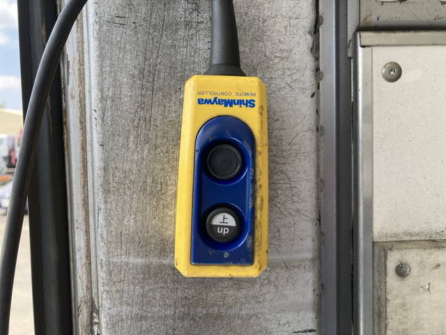 三菱ふそうファイター冷蔵冷凍ウイング中型（4t）[写真14]