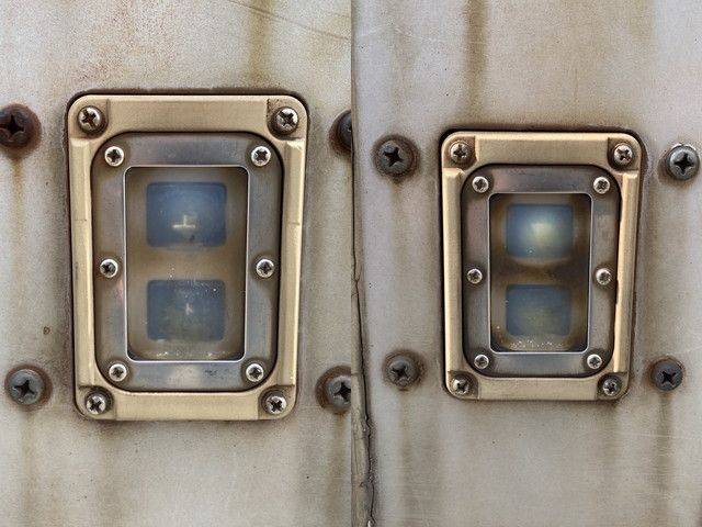 三菱ふそうファイター冷蔵冷凍ウイング中型（4t）[写真16]