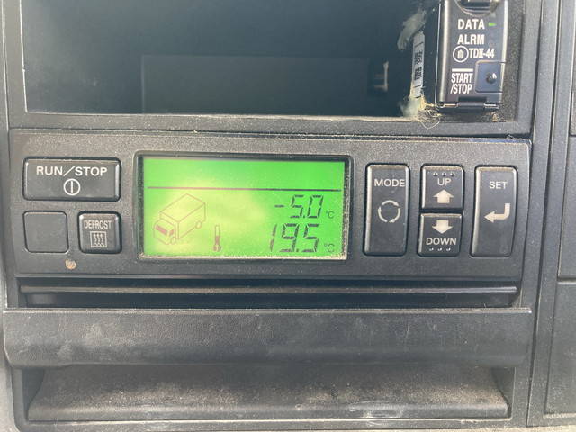 三菱ふそうファイター冷蔵冷凍ウイング中型（4t）[写真35]