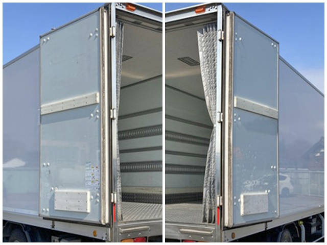 日野レンジャー冷凍車（冷蔵車）中型（4t）[写真10]