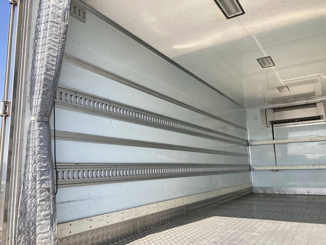 日野レンジャー冷凍車（冷蔵車）中型（4t）[写真13]