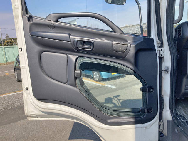 日野レンジャー冷凍車（冷蔵車）中型（4t）[写真28]