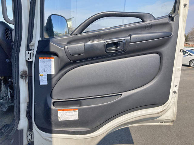 日野レンジャー冷凍車（冷蔵車）中型（4t）[写真29]