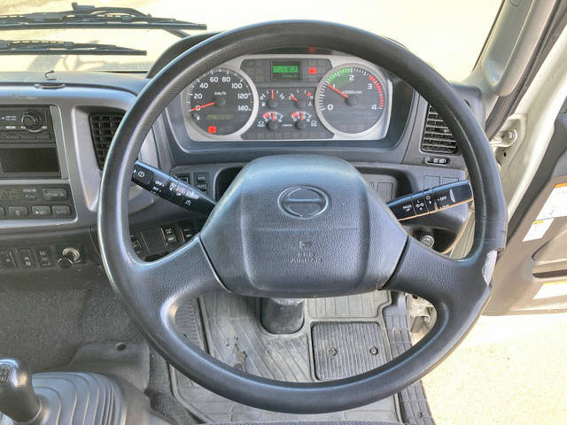 日野レンジャー冷凍車（冷蔵車）中型（4t）[写真35]