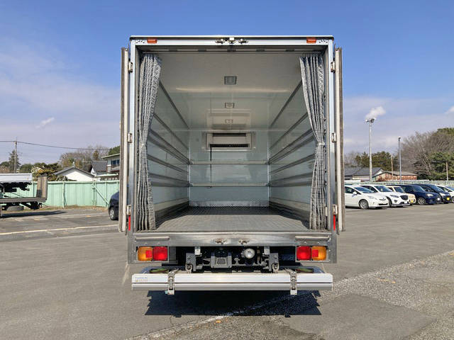 日野レンジャー冷凍車（冷蔵車）中型（4t）[写真09]