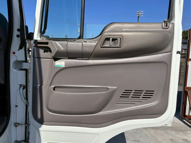 日野プロフィアセルフローダー大型（10t）[写真27]