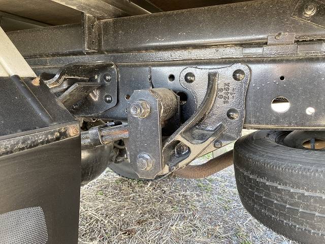 いすゞエルフパネルバン小型（2t・3t）[写真18]