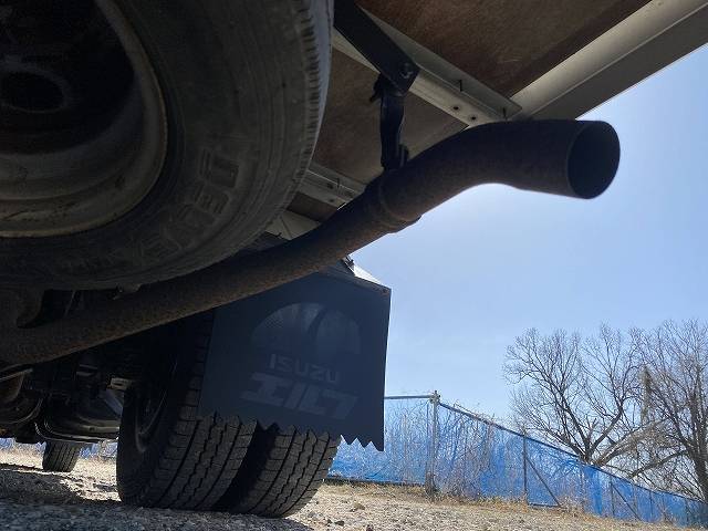 いすゞエルフパネルバン小型（2t・3t）[写真21]