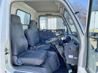 いすゞエルフパネルバン小型（2t・3t）[写真29]