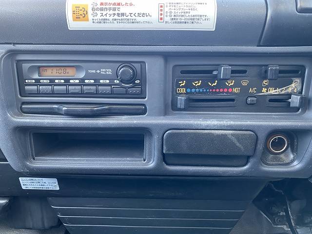 いすゞエルフパネルバン小型（2t・3t）[写真35]