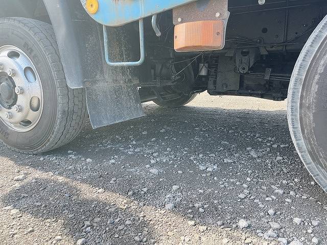 UDトラックスクオンアルミブロック大型（10t）[写真13]