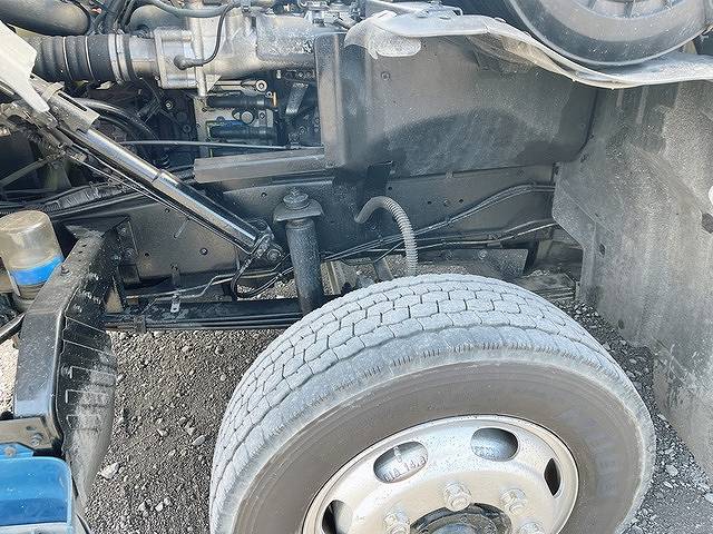 UDトラックスクオンアルミブロック大型（10t）[写真17]