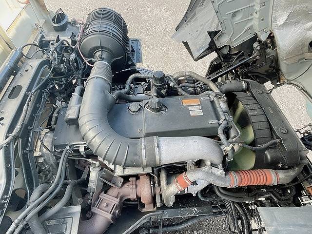 UDトラックスクオンアルミブロック大型（10t）[写真23]