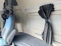 UDトラックスクオンアルミブロック大型（10t）[写真38]