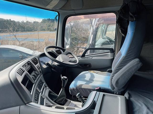 UDトラックスクオンアルミブロック大型（10t）[写真07]