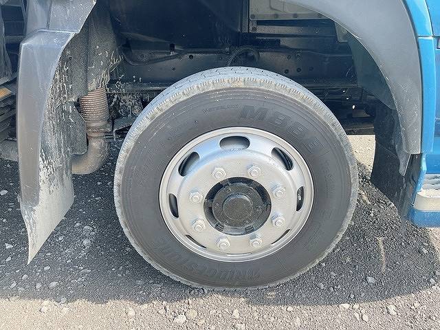 UDトラックスクオンアルミブロック大型（10t）[写真09]