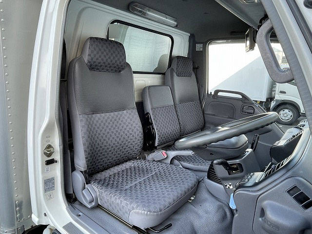 日産アトラスアルミバン小型（2t・3t）[写真13]