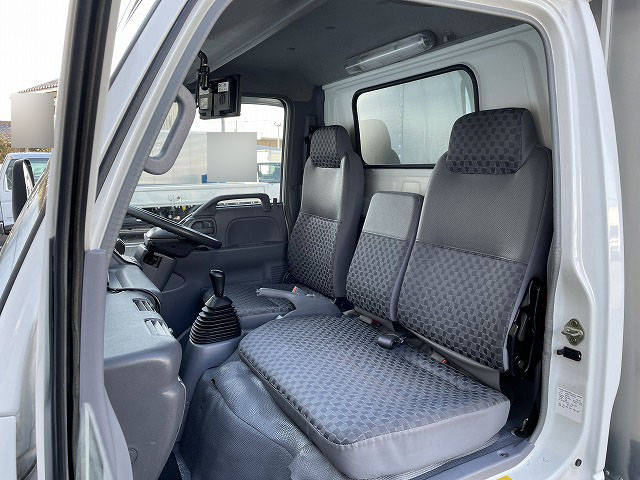 日産アトラスアルミバン小型（2t・3t）[写真26]