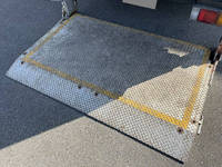 日産アトラスアルミバン小型（2t・3t）[写真06]