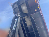 三菱ふそうスーパーグレートダンプ大型（10t）[写真11]