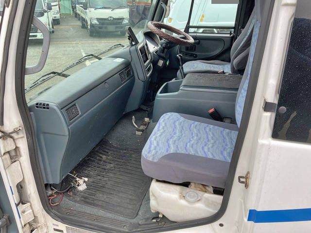 UDトラックスコンドルアルミウイング中型（4t）[写真30]