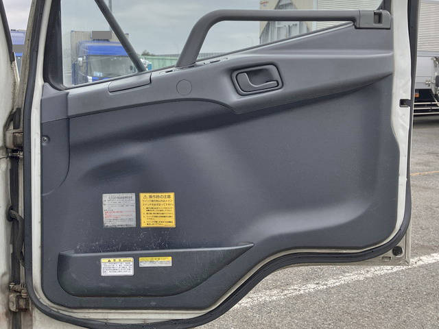 三菱ふそうファイターアルミウイング中型（4t）[写真30]