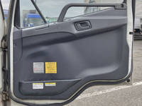 三菱ふそうファイターアルミウイング中型（4t）[写真30]