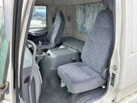 三菱ふそうファイターアルミウイング中型（4t）[写真32]